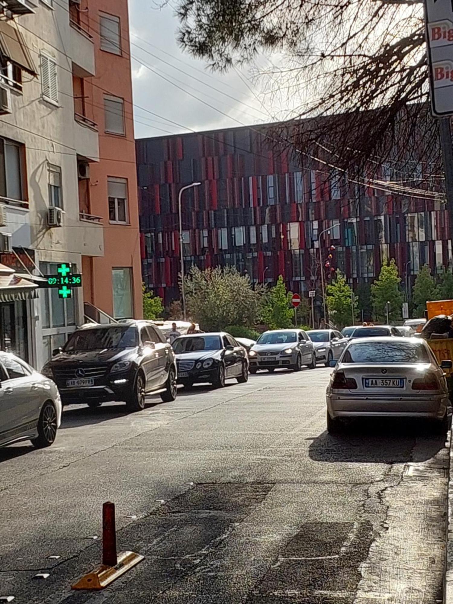 A'Studio Tirana Bagian luar foto